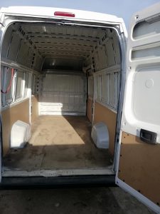 Аренда грузовых микроавтобусов с Даз бай